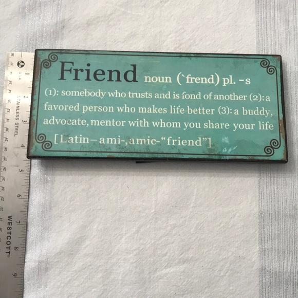 Home Decor Friend Sign - Picture 3 of 5